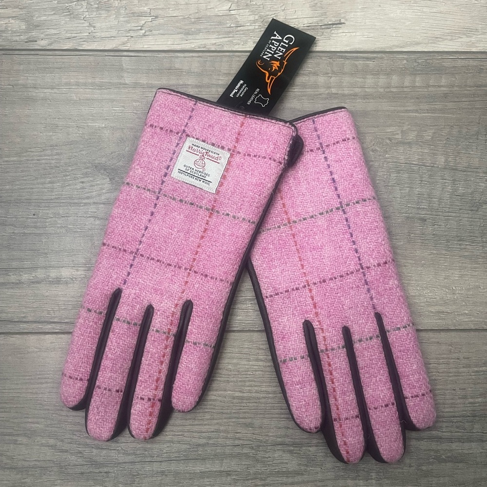 harris tweed & leather gloves
